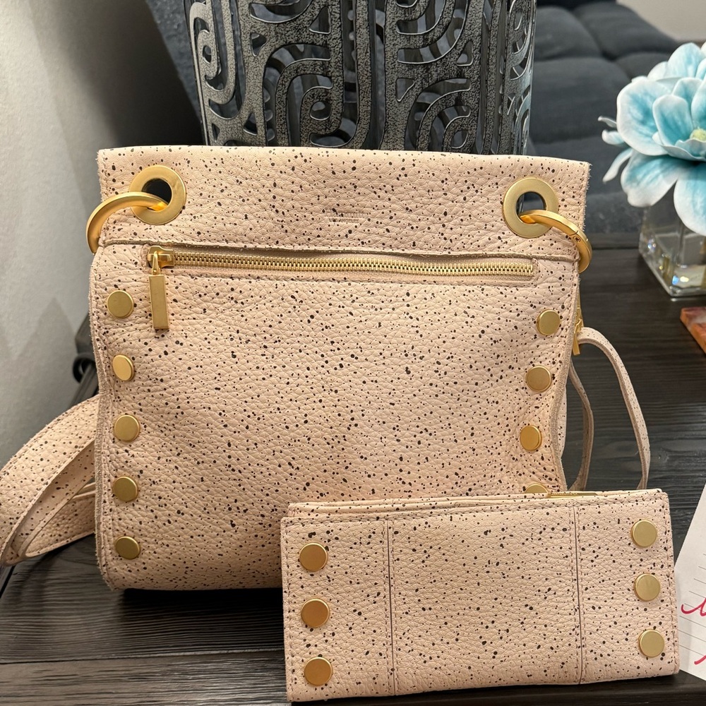 EUC Hammitt Medium VIP in Speckled!
